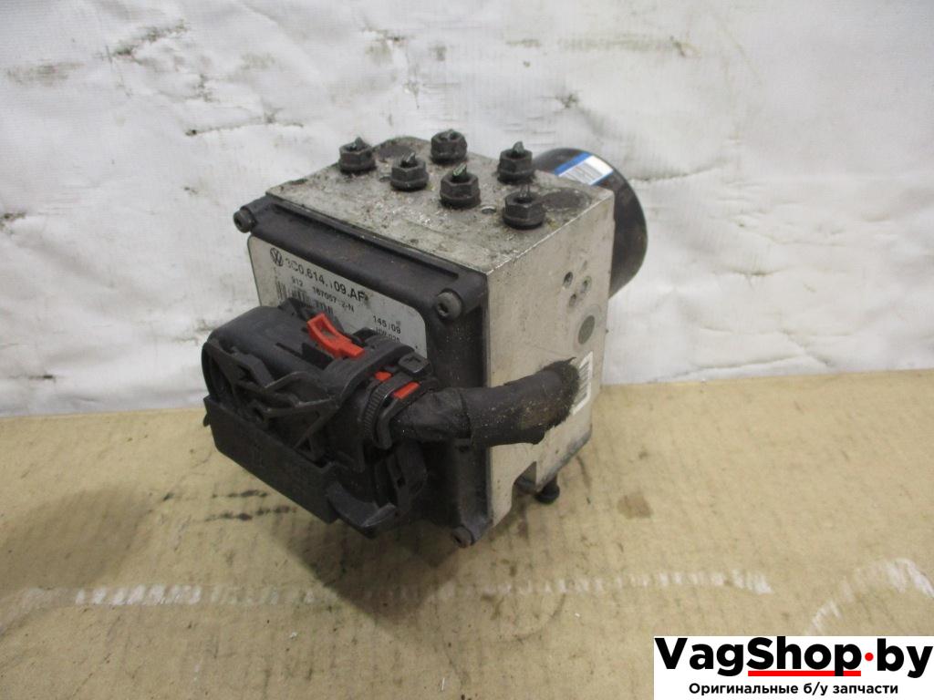 блок ABS Volkswagen Passat B6 2009, 2.0 л., TDi, CBA, дизель, АКПП, белый, седан, передний привод, 3C0614109AF - фото №1