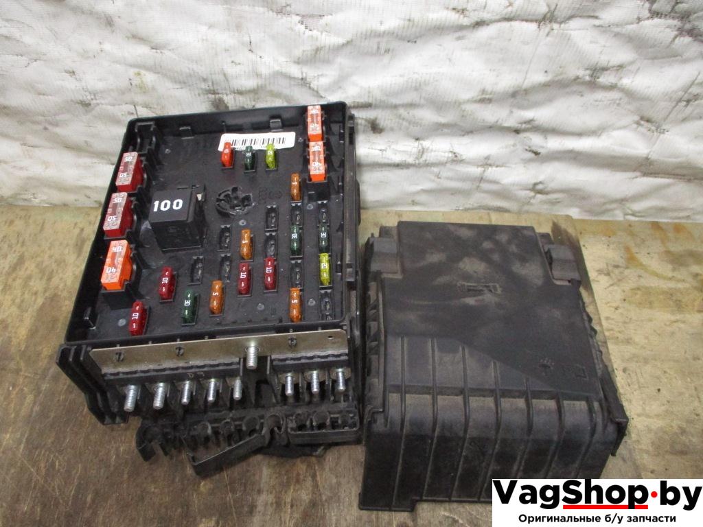 блок предохранителей Volkswagen Passat B7 2012, 2.0 л., TDi, CFF, дизель, МКПП, голубой, универсал, передний привод, 3C0937125A - фото №1