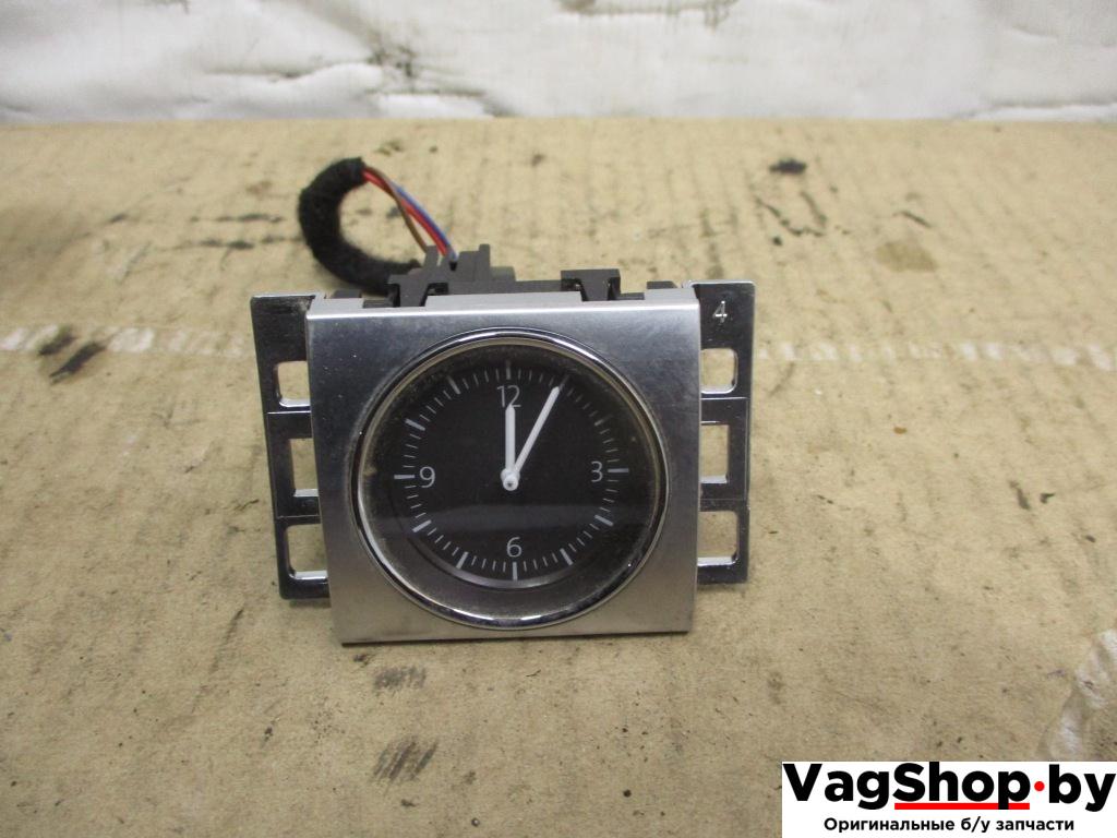 часы Volkswagen Passat B7 2012, 2.0 л., TDi, CFF, дизель, МКПП, голубой, универсал, передний привод, 3AA919204A - фото №1