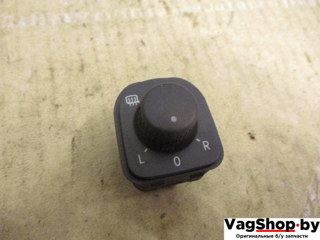 джойстик регулировки зеркал Volkswagen Passat B7 2012, 2.0 л., TDi, CFF, дизель, МКПП, голубой, универсал, передний привод, 1K0959565L - фото №1
