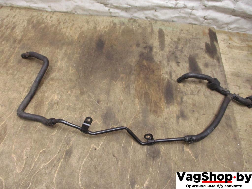 трубка охлаждающей жидкости Volkswagen Tiguan 1 поколение 2010, 2.0 л., TDi, CFF, дизель, МКПП, черный, внедорожник 5 дв., передний привод, 1K0121070CE - фото №1