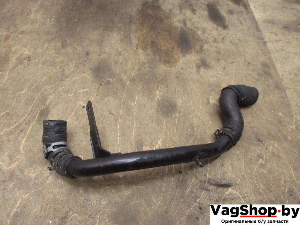 трубка охлаждающей жидкости Volkswagen Tiguan 1 поколение 2010, 2.0 л., TDi, CFF, дизель, МКПП, черный, внедорожник 5 дв., передний привод, 03L122157K - фото №1