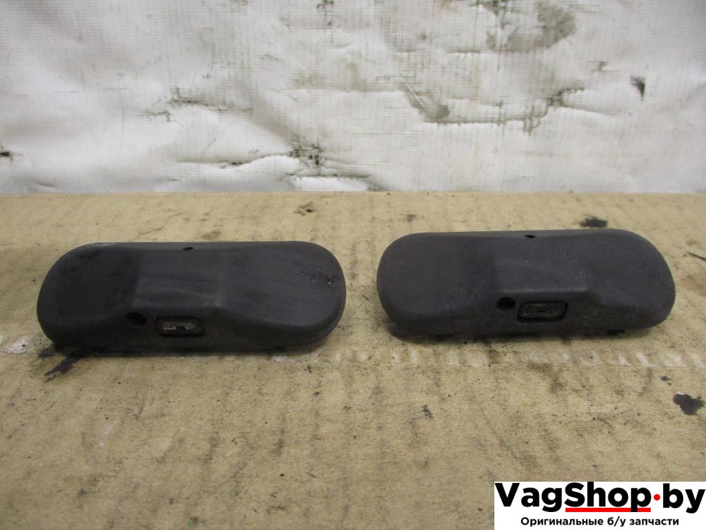 форсунка омывателя лобового стекла Volkswagen Tiguan 1 поколение 2010, 2.0 л., TDi, CFF, дизель, МКПП, черный, внедорожник 5 дв., передний привод, 5M0955985C - фото №1