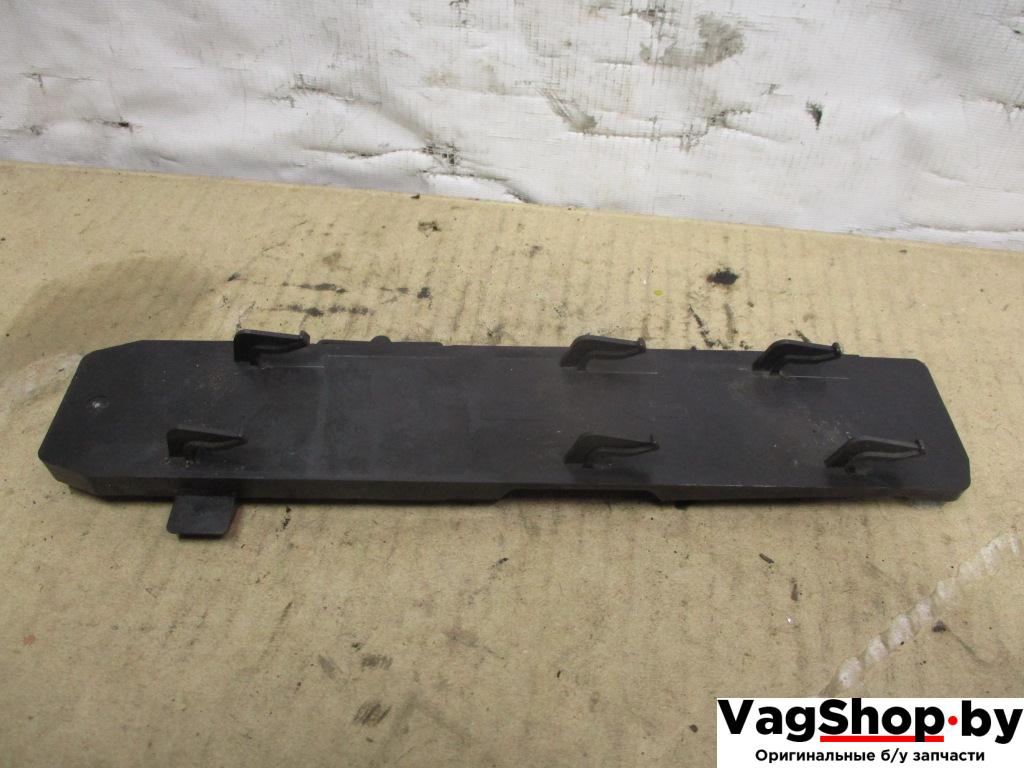 корпус салонного фильтра Volkswagen Tiguan 1 поколение 2010, 2.0 л., TDi, CFF, дизель, МКПП, черный, внедорожник 5 дв., передний привод, 1K0819422B - фото №1