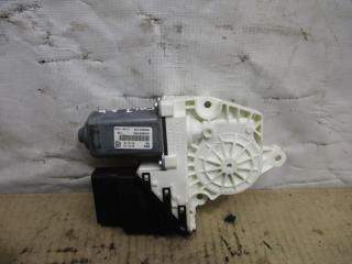 моторчик стеклоподъемника задний правый Volkswagen Tiguan 1 поколение 2010, 2.0 л., TDi, CFF, дизель, МКПП, черный, внедорожник 5 дв., передний привод, 5K0959795, 5N0959704D