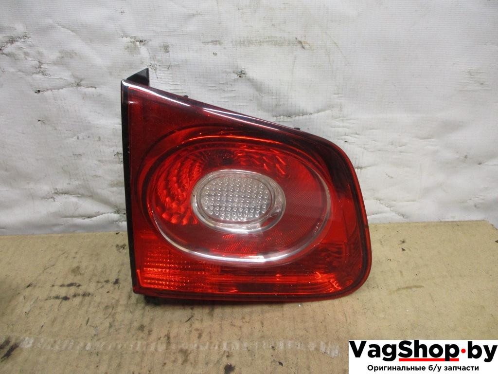 фонарь крышки багажника левый Volkswagen Tiguan 1 поколение 2010, 2.0 л., TDi, CFF, дизель, МКПП, черный, внедорожник 5 дв., передний привод, 5N0945093C - фото №1
