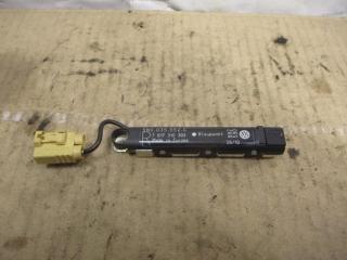 усилитель антенны Volkswagen Tiguan 1 поколение 2010, 2.0 л., TDi, CFF, дизель, МКПП, черный, внедорожник 5 дв., передний привод, 5N0035552C