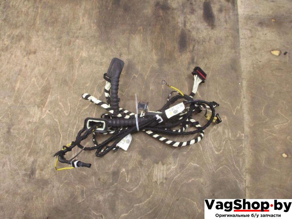 Проводка крышки багажника Volkswagen Tiguan 1 поколение 2010, 2.0 л., TDi, CFF, дизель, МКПП, черный, внедорожник 5 дв., передний привод - фото №1