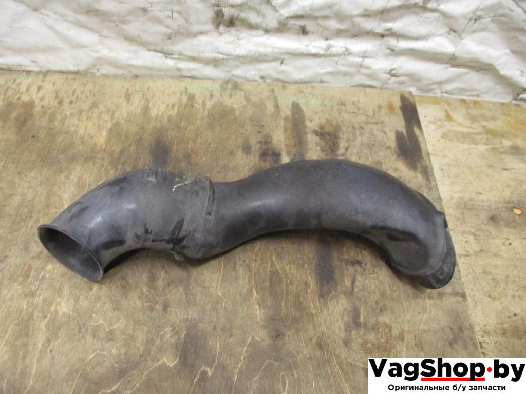 воздухозаборник Volkswagen Touareg 2 поколение 2011, 3.6 л., FSI, CGR, бензин, АКПП, черный, внедорожник 5 дв., полный привод, 7P6129609A - фото №1