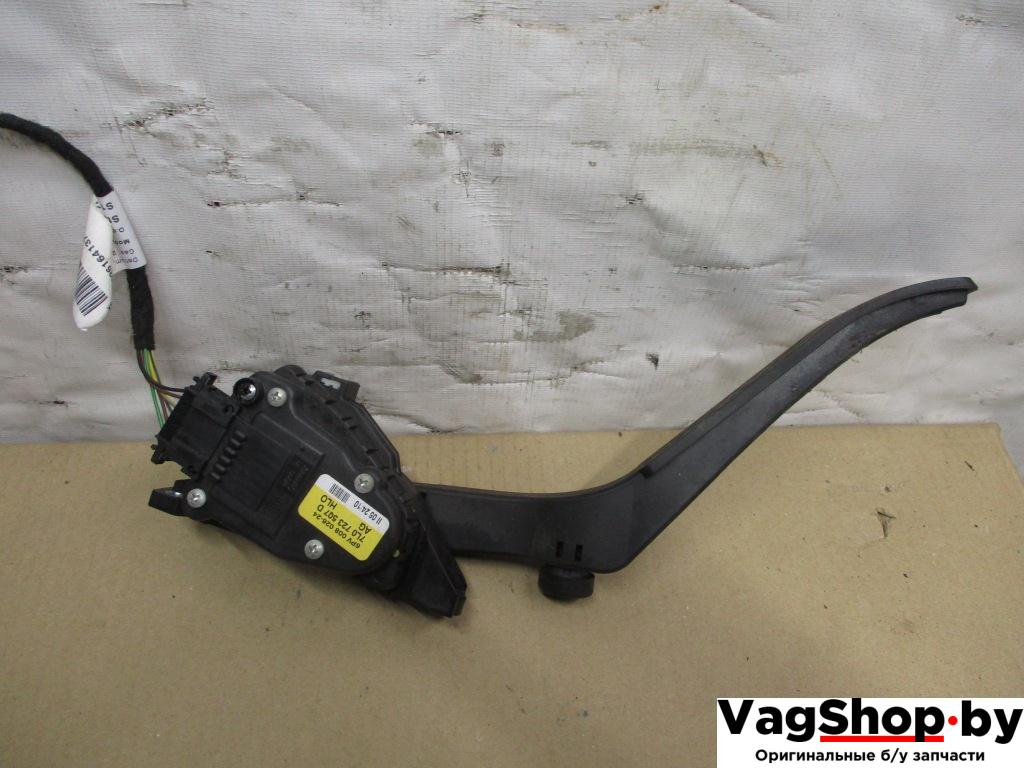 педаль Volkswagen Touareg 2 поколение 2011, 3.6 л., FSI, CGR, бензин, АКПП, черный, внедорожник 5 дв., полный привод, 7L0723507D - фото №1