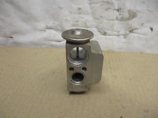 расширительный клапан кондиционера Volkswagen Touareg 2 поколение 2011, 3.6 л., FSI, CGR, бензин, АКПП, черный, внедорожник 5 дв., полный привод, 7P0820679A