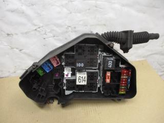 блок предохранителей Volkswagen Touareg 2 поколение 2011, 3.6 л., FSI, CGR, бензин, АКПП, черный, внедорожник 5 дв., полный привод