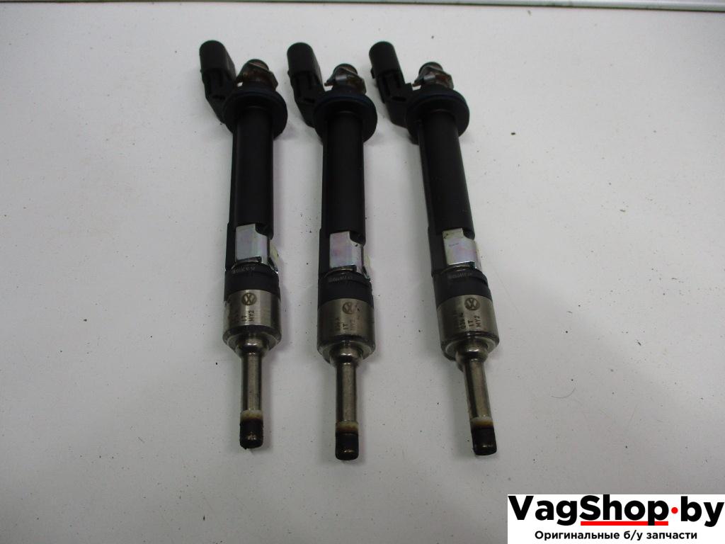 форсунка Volkswagen Touareg 2 поколение 2011, 3.6 л., FSI, CGR, бензин, АКПП, черный, внедорожник 5 дв., полный привод, 03H906036A - фото №1