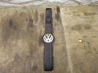 декоративная крышка двигателя Volkswagen Touareg 2 поколение 2011, 3.6 л., FSI, CGR, бензин, АКПП, черный, внедорожник 5 дв., полный привод, 7P6971797