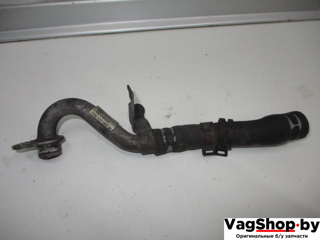 трубка охлаждающей жидкости Volkswagen Touareg 2 поколение 2011, 3.6 л., FSI, CGR, бензин, АКПП, черный, внедорожник 5 дв., полный привод, 7P0121065M - фото №1