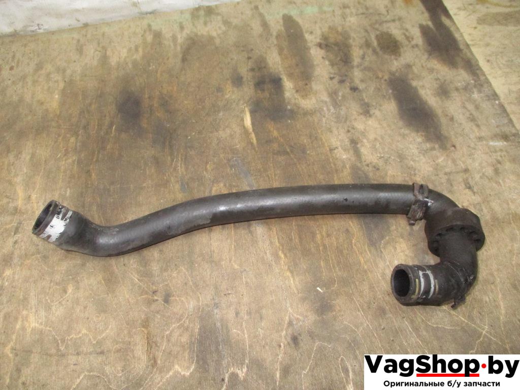 патрубок (трубопровод, шланг) Volkswagen Touareg 2 поколение 2011, 3.6 л., FSI, CGR, бензин, АКПП, черный, внедорожник 5 дв., полный привод, 7P0122049C - фото №1