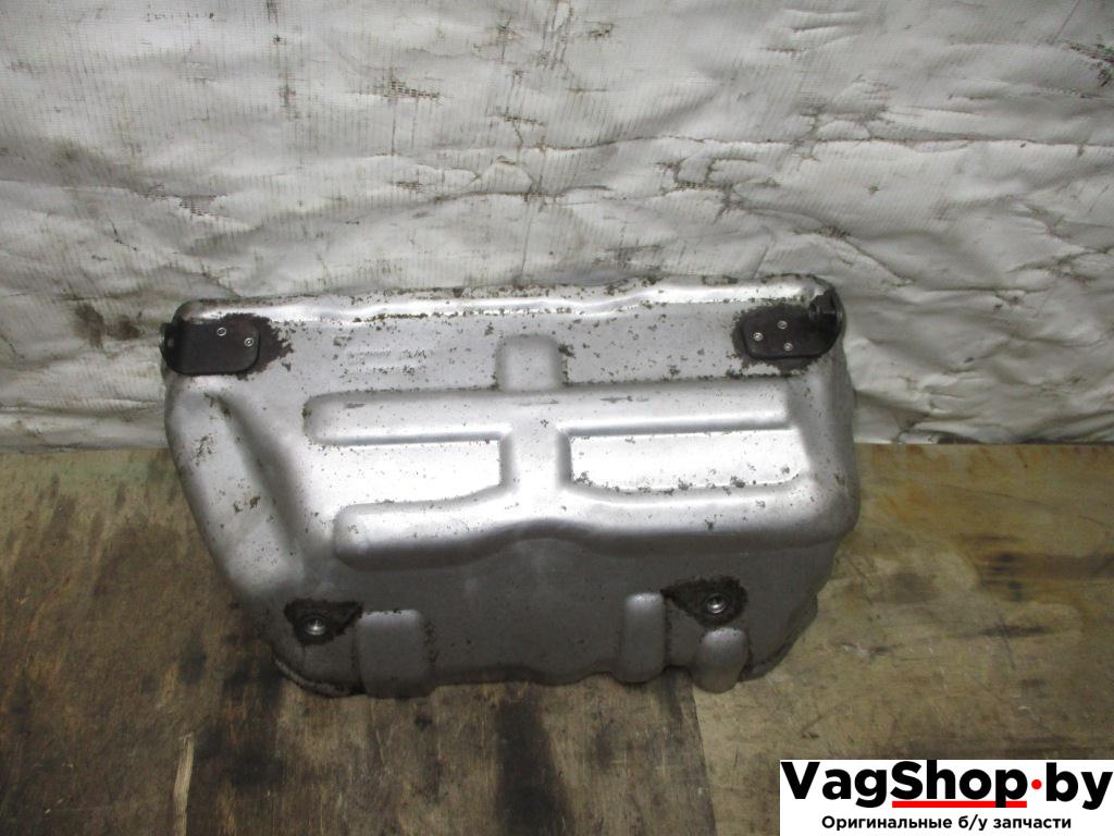 тепловой экран глушителя Volkswagen Touareg 2 поколение 2011, 3.6 л., FSI, CGR, бензин, АКПП, черный, внедорожник 5 дв., полный привод, 03H253035AD - фото №1