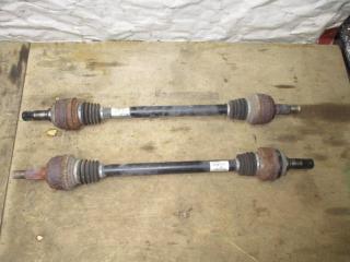 полуось задняя (приводной вал, ШРУС) Volkswagen Touareg 2 поколение 2011, 3.6 л., FSI, CGR, бензин, АКПП, черный, внедорожник 5 дв., полный привод, 7P0501201G