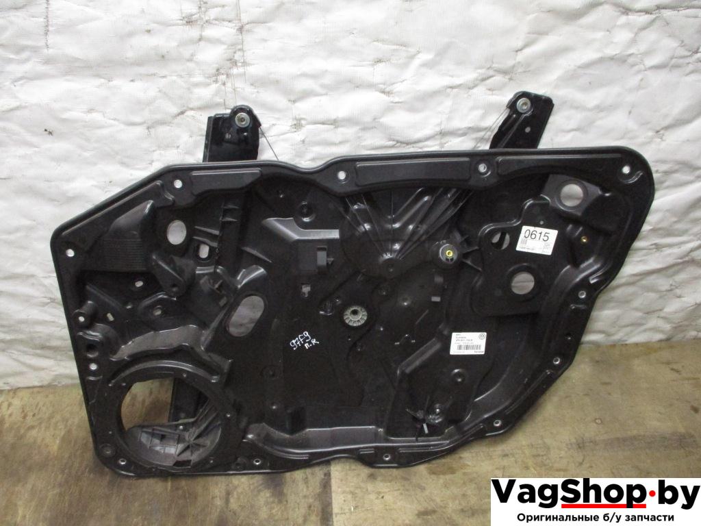 стеклоподъемник электрический передний правый Volkswagen Touareg 2 поколение 2011, 3.6 л., FSI, CGR, бензин, АКПП, черный, внедорожник 5 дв., полный привод, 7P6837462 - фото №1