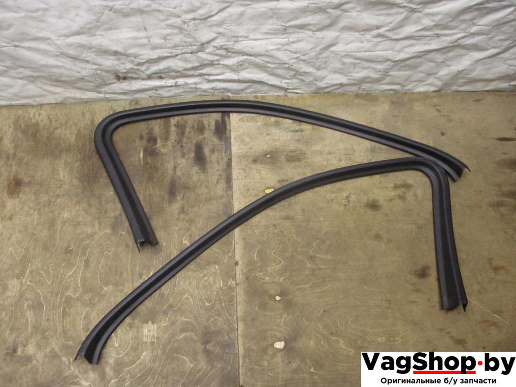 накладка декоративная Volkswagen Touareg 2 поколение 2011, 3.6 л., FSI, CGR, бензин, АКПП, черный, внедорожник 5 дв., полный привод, 7P0867671A, 7P0867672A - фото №1