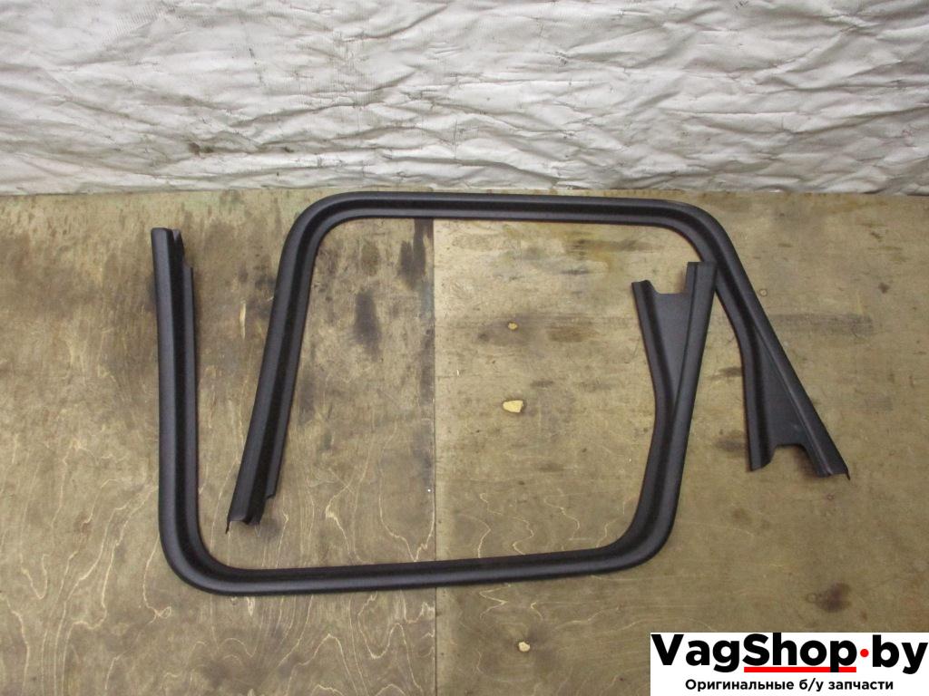 накладка декоративная Volkswagen Touareg 2 поколение 2011, 3.6 л., FSI, CGR, бензин, АКПП, черный, внедорожник 5 дв., полный привод, 7P0867685, 7P0867686 - фото №1