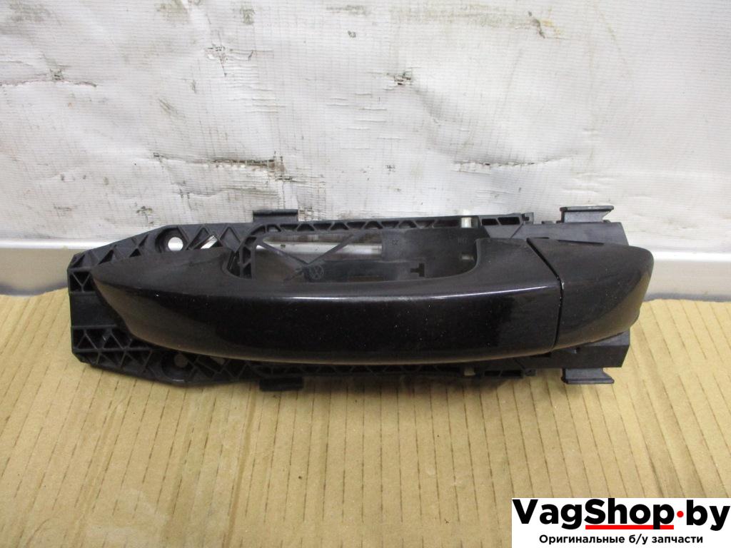 ручка наружная задняя левая Volkswagen Touareg 2 поколение 2011, 3.6 л., FSI, CGR, бензин, АКПП, черный, внедорожник 5 дв., полный привод - фото №1