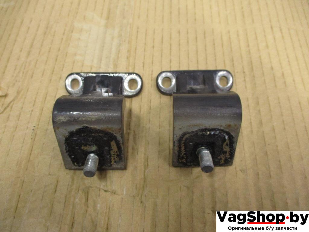 петля крышки багажника Volkswagen Touareg 2 поколение 2011, 3.6 л., FSI, CGR, бензин, АКПП, черный, внедорожник 5 дв., полный привод - фото №1