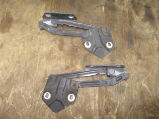 петля капота Volkswagen Touran 1 поколение [рестайлинг] 2007, 1.9 л., TDi, BXE, дизель, МКПП, черный, минивэн, передний привод, 1T0823301B, 1T0823302B