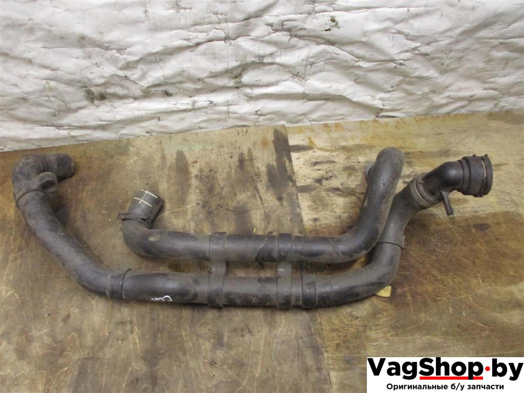 патрубок (трубопровод, шланг) Volkswagen Touareg 2 поколение 2013, 3.6 л., FSI, бензин, АКПП, внедорожник 5 дв., 7P6122101M - фото №1