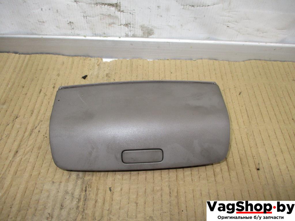 очечник Volkswagen Passat B6 2006, 2.0 л., TDi, BKP, дизель, МКПП, черный, универсал, передний привод, 1K0868837 - фото №1