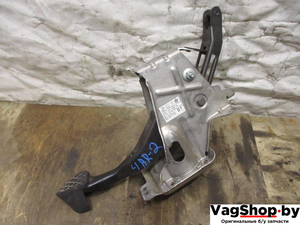 педаль тормоза Volkswagen Passat B6 2006, 2.0 л., TDi, BKP, дизель, МКПП, черный, универсал, передний привод, 1K1721057N - фото №1