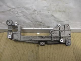 кронштейн (крепление) Volkswagen Passat B6 2006, 2.0 л., TDi, BKP, дизель, МКПП, черный, универсал, передний привод, 03G131159