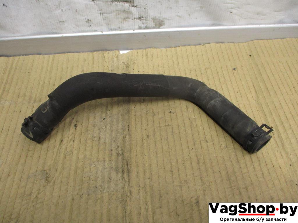 патрубок (трубопровод, шланг) Volkswagen Passat B6 2006, 2.0 л., TDi, BKP, дизель, МКПП, черный, универсал, передний привод, 1K0121157BJ - фото №1