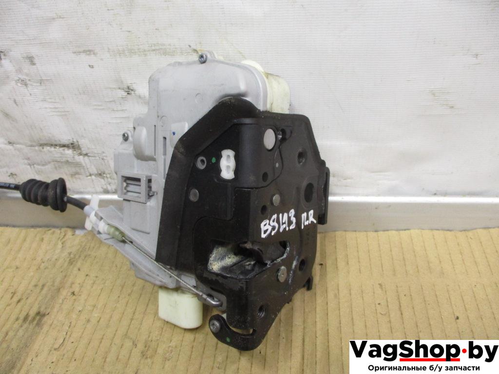 замок двери передней правой Volkswagen Passat B7 2012, 2.0 л., TDi, CFF, дизель, МКПП, черный, седан, передний привод, 3C2837016A - фото №1