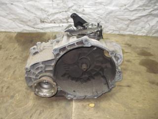 КПП механическая (МКПП) Volkswagen Passat B7 2012, 2.0 л., TDi, CFF, дизель, МКПП, черный, седан, передний привод, NFU, 02Q300050E