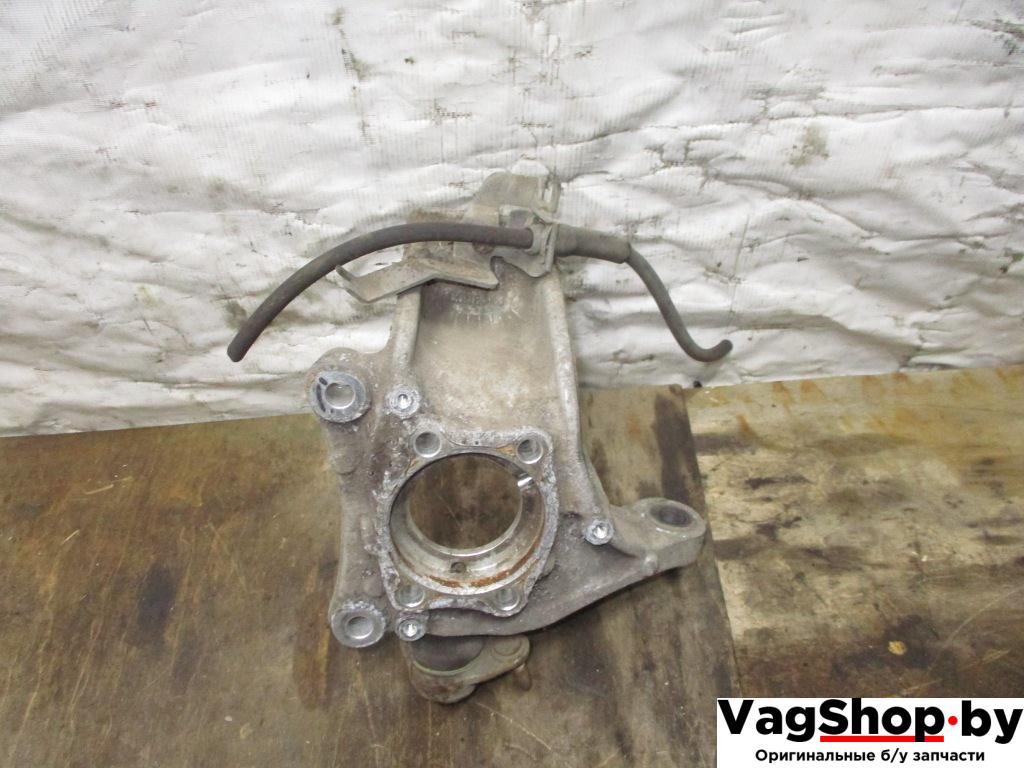 кулак поворотный левый Volkswagen Passat B7 2012, 2.0 л., TDi, CFF, дизель, МКПП, черный, седан, передний привод, 3C0407257G - фото №1