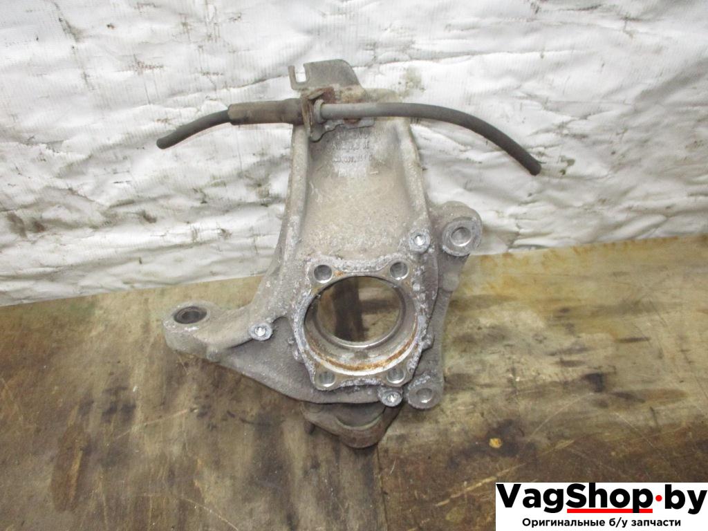 кулак поворотный правый Volkswagen Passat B7 2012, 2.0 л., TDi, CFF, дизель, МКПП, черный, седан, передний привод, 3C0407258G - фото №1