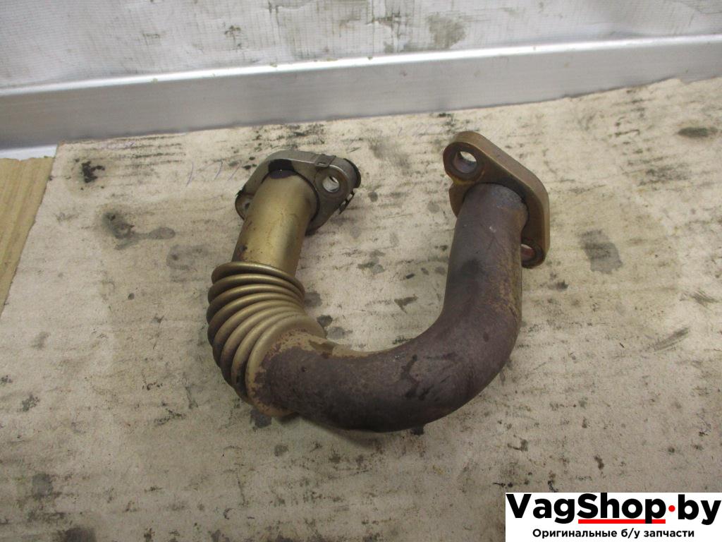 трубка системы рециркуляции EGR Volkswagen Passat B7 2012, 2.0 л., TDi, CFF, дизель, МКПП, черный, седан, передний привод, 03P131521B - фото №1