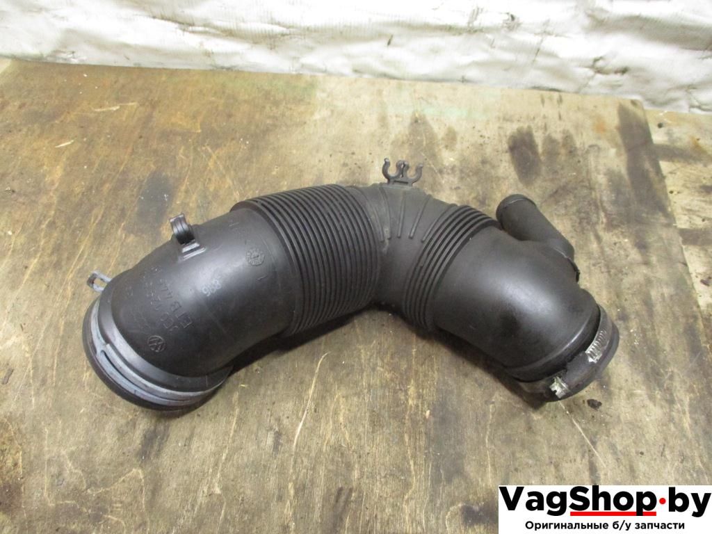 патрубок воздушного фильтра Volkswagen Passat B7 2012, 2.0 л., TDi, CFF, дизель, МКПП, черный, седан, передний привод, 3C0129654P, 3C0129654AJ - фото №1