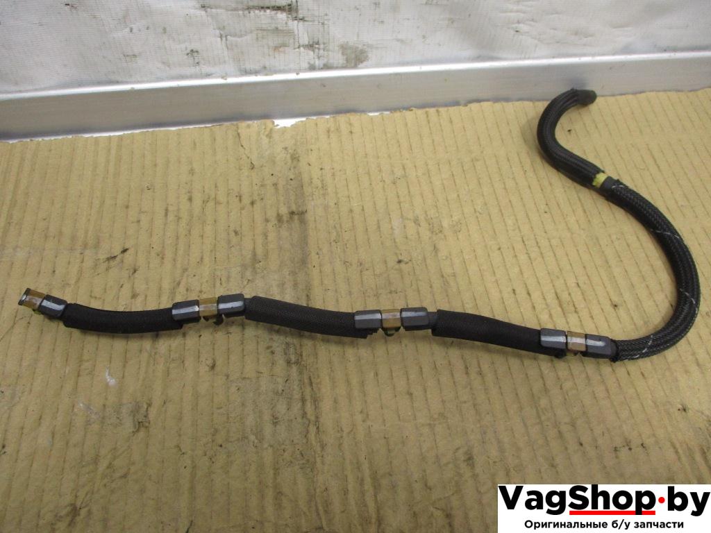 трубка обратки форсунок Volkswagen Passat B7 2012, 2.0 л., TDi, CFF, дизель, МКПП, черный, седан, передний привод - фото №1