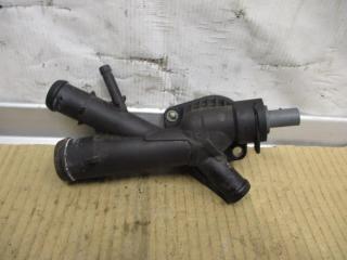 фланец (тройник) системы охлаждения Volkswagen Passat B7 2012, 2.0 л., TDi, CFF, дизель, МКПП, черный, седан, передний привод, 03L121131AA