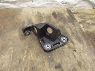 Кронштейн крепления троса КПП Volkswagen Passat B7 2012, 2.0 л., TDi, CFF, дизель, МКПП, черный, седан, передний привод, 1K0711789J