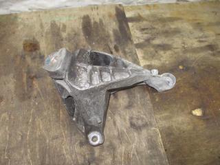 кронштейн двигателя Audi A6 C7/4G [рестайлинг] 2017, 2.0 л., TDi, DDD, дизель, АКПП, красный, седан, передний привод, 4G0199307Q