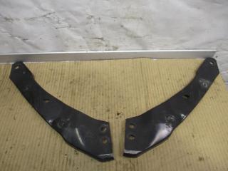 крепление ( кронштейн ) крыла Volkswagen Golf 6 поколение 2010, 1.6 л., TDi, CAY, дизель, МКПП, красный, хетчбэк 5 дв., передний привод, 5K0806929B, 5K0806930B