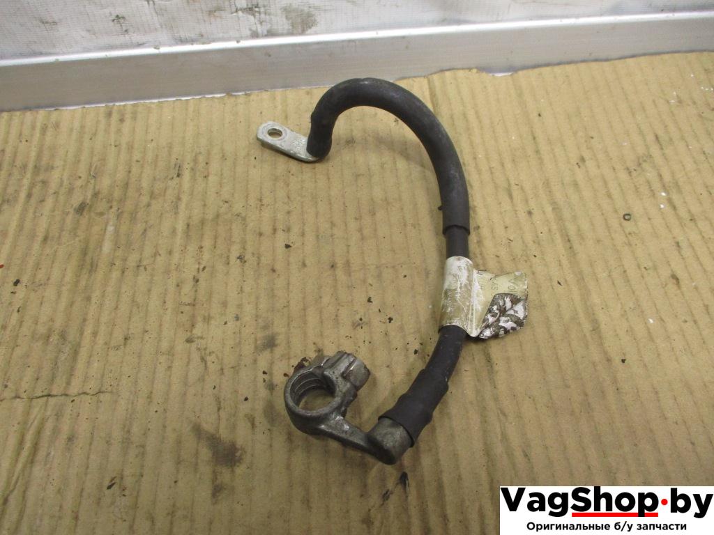 клемма аккумулятора минус Volkswagen Golf 6 поколение 2010, 1.6 л., TDi, CAY, дизель, МКПП, красный, хетчбэк 5 дв., передний привод - фото №1