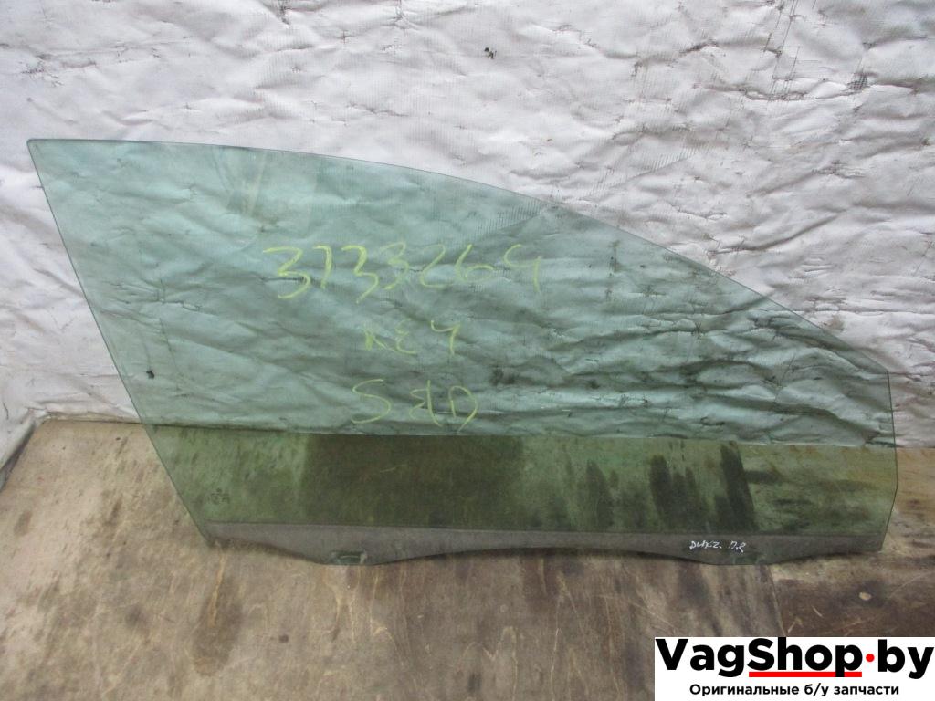 стекло двери передней правой Volkswagen Golf 6 поколение 2010, 1.6 л., TDi, CAY, дизель, МКПП, красный, хетчбэк 5 дв., передний привод - фото №1