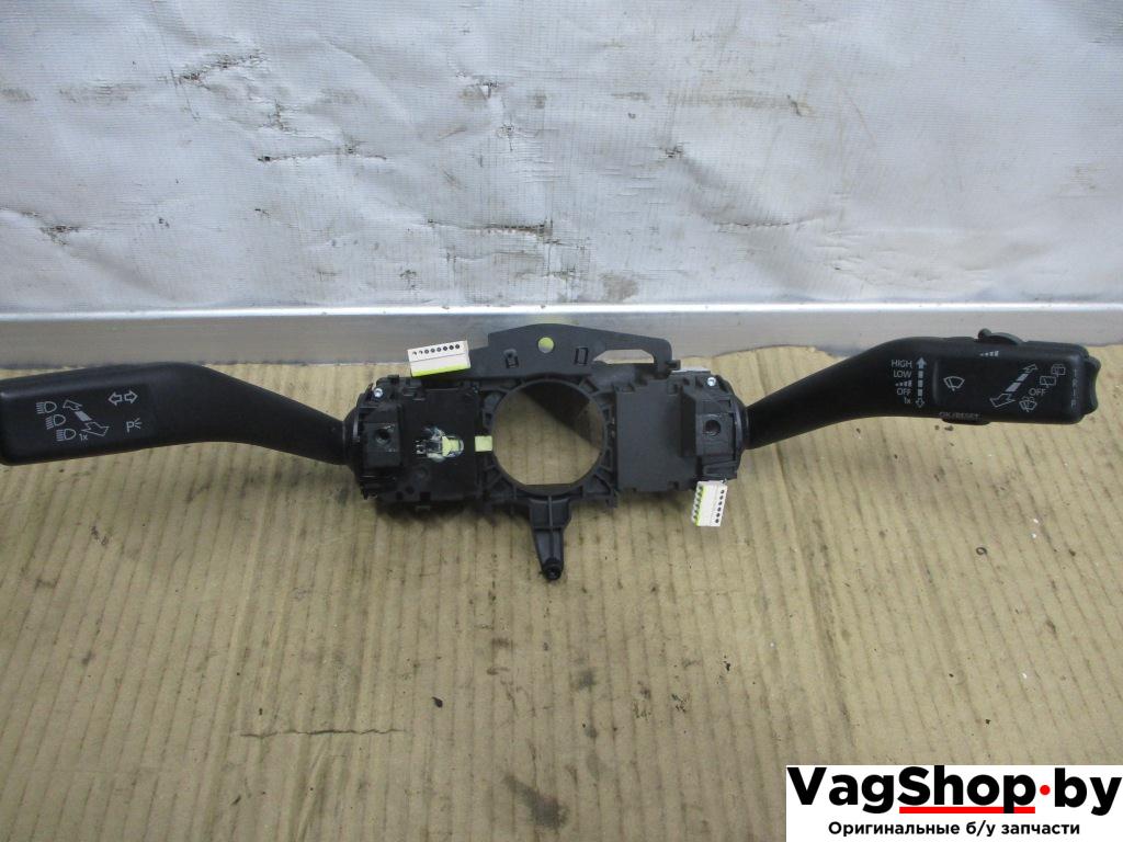 переключатель подрулевой (стрекоза) Volkswagen Golf 6 поколение 2010, 1.6 л., TDi, CAY, дизель, МКПП, красный, хетчбэк 5 дв., передний привод, 5K0953507AS, 5K0953513L - фото №1