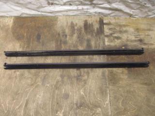 уплотнитель Volkswagen Golf 6 поколение 2010, 1.6 л., TDi, CAY, дизель, МКПП, красный, хетчбэк 5 дв., передний привод, 5K4837479B, 5K4837480B