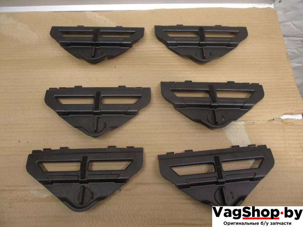 кронштейн (крепление) Volkswagen Passat B6 2007, универсал, 3C9860285 - фото №1