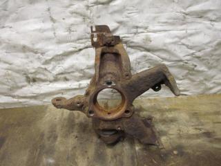 кулак поворотный правый Volkswagen Golf 6 поколение 2010, 1.6 л., TDi, CAY, дизель, МКПП, красный, хетчбэк 5 дв., передний привод